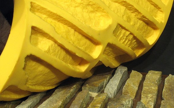 模具硅膠翻模多久才會干 ？